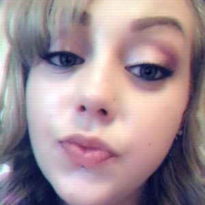 Meet your Posher, Ashlee